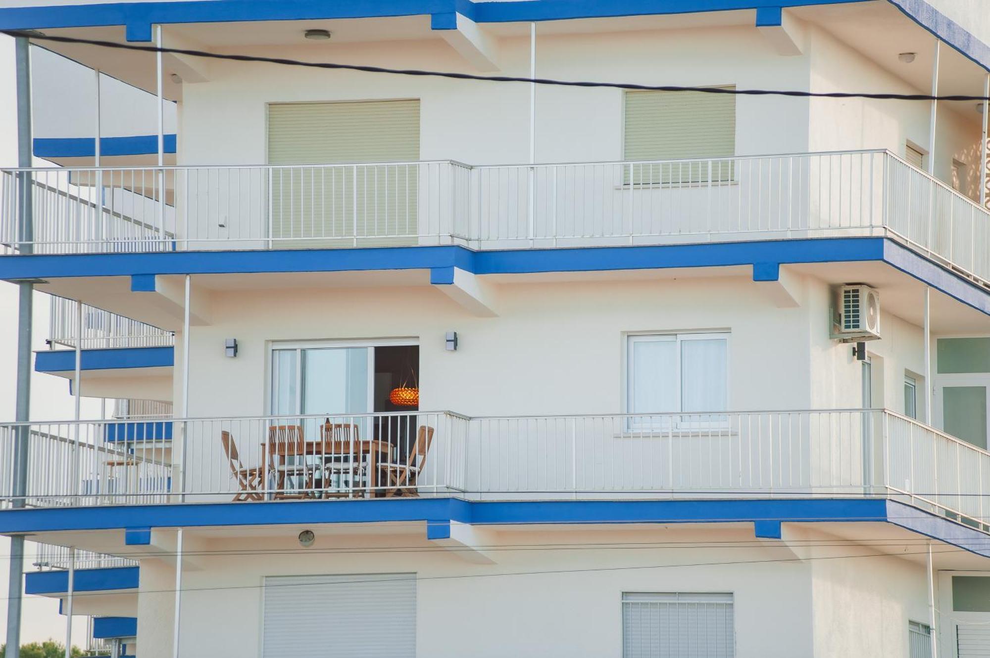 Apartamento Perla De Mar Les Deveses Kültér fotó